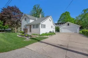 Harbor Charm - Conway