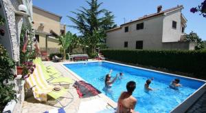 Apartment Vrcevan 3488-3