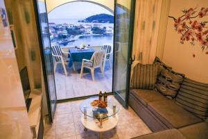 Apartment in Kali with sea view, balcony, air conditioning, Wi-Fi (4566-2)