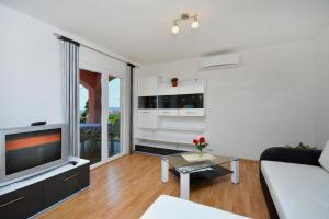 Apartment with sea view 3558-3