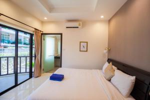 Luxury Pool Villa 4 BR 900M beach 1.5 KM downtown