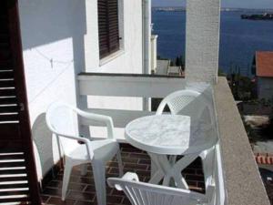 Apartment in Kali with sea view, balcony, air conditioning, WiFi (4230-2)