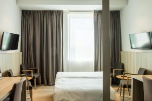 Superior Room with two single beds room in Mercure Roeselare