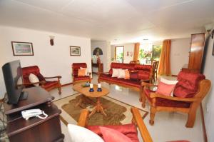 Chrisent Residence