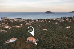 Diomani Maison - Private Pool & Sea View, by ZanteWize