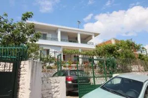 Meto Rooms - Gjashtë