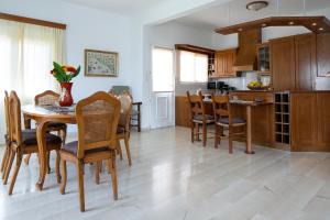 Sunset Home with sea view