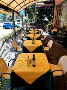 HOTEL BELVEDERE - Ала