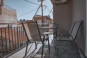Modern apartment 1 minute from Remataki beach