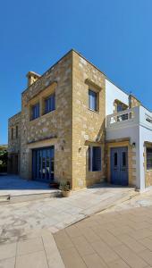 Villa "Thealia", 430 m2 with swimmg pool - sea view