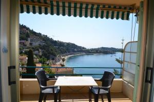 Appartements Appartement 4 personnes avec Vue Mer exceptionnelle a Villefranche-sur-Mer : photos des chambres