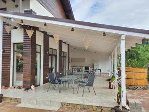 Casa Artemis-jacuzzi și piscină