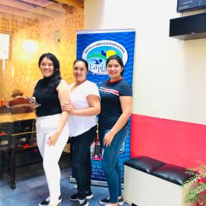 Hostal y Complejo Recreacional La Playita de Monse