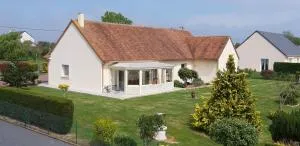Gîte "Au P'tit Tourois" de plain-pied tout confort avec véranda proche d'Omaha Beach et de Bayeux accueillant les animaux - Crouay