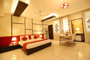 Hotel Amrapali Grand