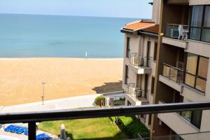 1 Bedroom Beachfront Apartment in Obzor Beach Resort