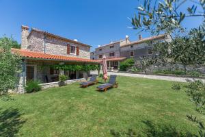 Holiday Homes Ana and Maria