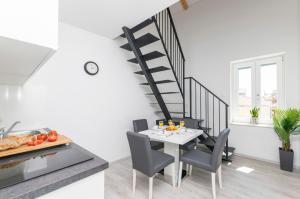 Apartments and Rooms Adriatic Suites
