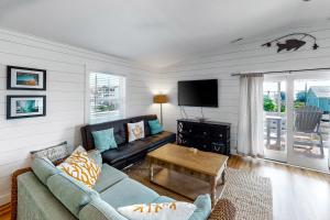 Four Bedroom House room in Off the Hook