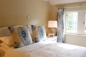 Rafters at Riverside House Hotel