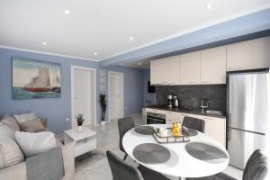 Endless Summer House Barbara Zadar 