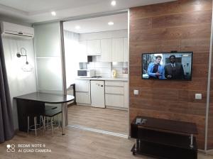 НЕ ВИМИКАЮТЬ СВІТЛО lark apartment