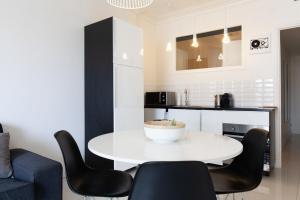 Modern & cozy 150m from the Croisette