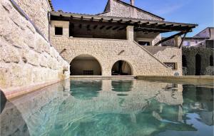 Maisons de vacances Stunning Home In Bourg Saint Andol With Wifi, Private Swimming Pool And Outdoor Swimming Pool : photos des chambres