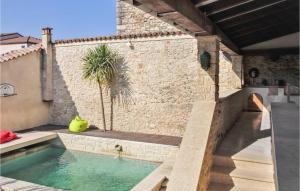 Maisons de vacances Lovely Home In Bourg Saint Andol With Kitchen : photos des chambres
