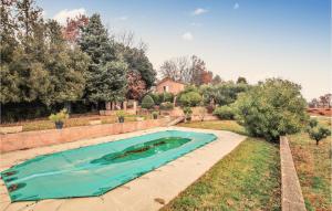 Maisons de vacances Awesome Home In Goult With 5 Bedrooms, Wifi And Private Swimming Pool : photos des chambres