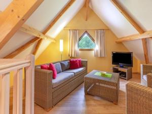 Maisons de vacances Comfortable holiday home with swimming pool : photos des chambres