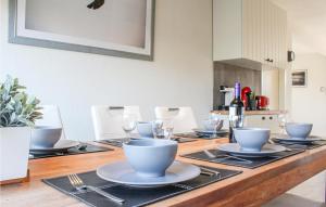 Stunning Home In Breskens With Kitchen