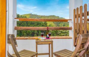 Three-Bedroom Holiday Home  room in Awesome home in Cómpeta with Indoor swimming pool WiFi and 3 Bedrooms
