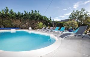 Maisons de vacances Stunning Home In Capendu With Wifi, Private Swimming Pool And Outdoor Swimming Pool : photos des chambres