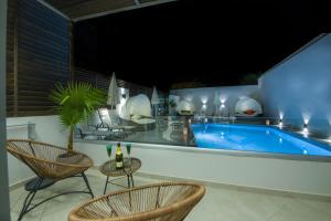 xSuites Chania Greece