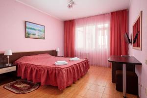 Suite with Balcony room in Delfin Hotel