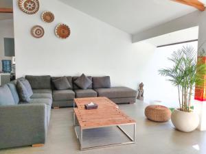 Biệt Thự 3 Phòng Ngủ (Three-Bedroom Villa)