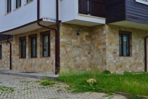 Cozy studio in "Hill Top"