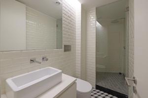 FLH Porto Traditional Studio with Terrace