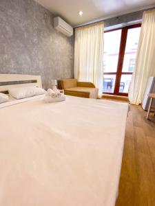 Золотий ЛЕВ