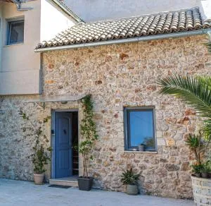 Luxurious bungalow in Ipsos beach - Pyrgi