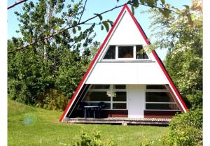 Nurdachhaus