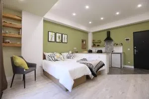 hotelise I Green-Rose Studio - Sari Tʼag