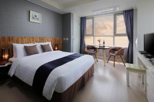 Phòng Deluxe Giường Đôi (Deluxe Double Bed Room)