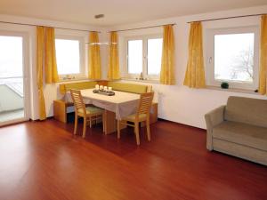 Apartment Huber-3 by Interhome