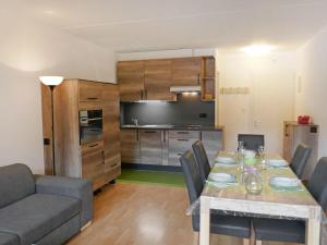 Apartment Rosablanche D31 by Interhome