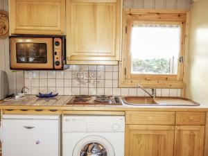 Apartment Jardins Alpins 1 by Interhome