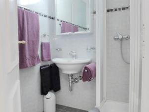 Apartment Obri Tuftra-4 by Interhome