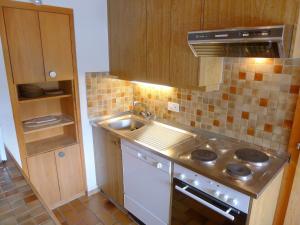 Apartment Arsets 203-12 by Interhome