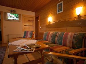 Apartment Salzmannhof by Interhome